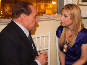 Гадателката на Берлускони: Чака ни тежка мигрантска криза, парите изчезват! 

 
