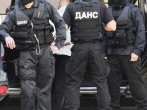 Хладилен камион със 129 бежанци атакува „Капитан Андреево”
