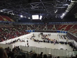 Със сигурност има смъртен случай в зала „Арена Армеец”