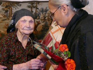 Сляпата Рада Попова вижда надалеч и нависоко