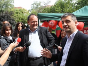 Добрев плаши Миков с извънреден конгрес