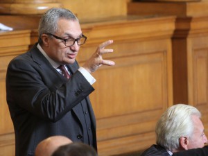 Костов държан с компромат  за 10 млн. лв.?