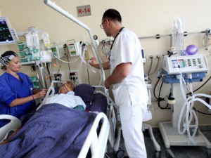 Болниците ни превърнаха в подвижни банкомати
