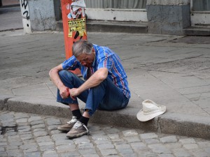 "Счупената грамофонна плоча" постоянно повтаря: "Иван Костов ми открадна пенсията!"
 