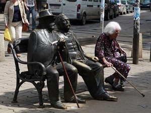 Синът ми ме изостави, заби нож в гърдите ми