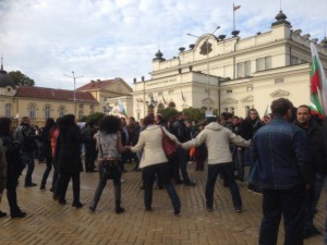 Полицаите не отстъпват, митинг и в четвъртък