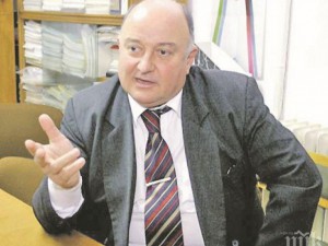 Почина Павел Кърлев, председател на Федерацията на потребителите в България