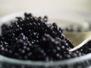 Руснаци крият 0,5 т черен хайвер в катафалка