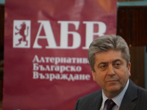 Първанов тръгва за победа в изборите за президент