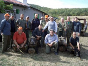 83-годишен събори 200-килограмов глиган