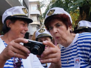 Подгониха италиански пенсионери, “заселени” у нас
