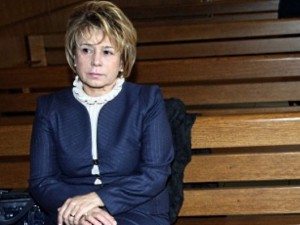 Кой ще плати 25 000 и нервите на Масларова
 
 