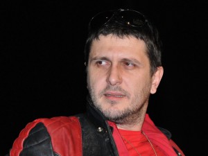 Блатечки вдига палат за жена си в Банкя