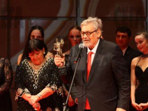 Ламбо: Не виждам добре и трудно чета