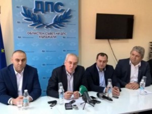 Отцепниците от ДПС плашат хората в Кърджалийско с война между Турция и Русия