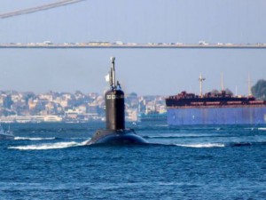 Руската подводница „Ростов на Дон” навлезе в Черно море
 