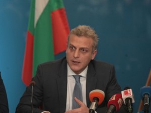 Министър Москов предлага да се закрият ТЕЛК-овете