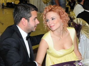 Иван слугува на бременната Ирина