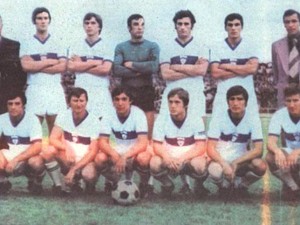 През 1976 г. Барзата идва в "Левски" с червен москвич
