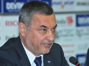 Валери Симеонов: Местан на съд за национална измяна!