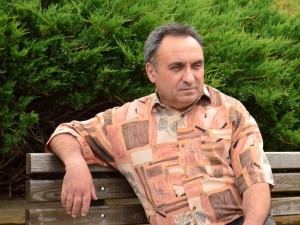 Писателят Миролюб ВЛАХОВ: Смазващ е фактът, че вече четвърт век вървим назад!