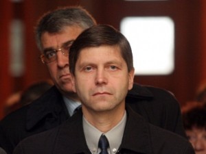 Жан Виденов живее в мизерия