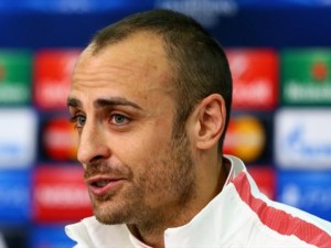 Гърците се гаврят с Бербатов
