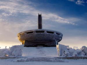 Затварят паметника на Бузлуджа заради опасни селфита