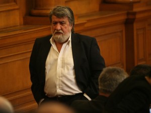 Вежди Рашидов: Слави Трифонов изгони децата и внуците ми от България! Държеше шлифера на Бойко и ядеше пуканки с него, а сега го плюе!
