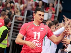 Владо Николов в черно тото във Франция? 