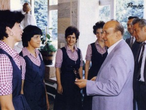 Фотоспомени от соца: При Тато - сина на Правец, сина на България