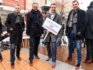 Мъже с токчета заради насилието над жени