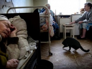 Скандален бизнес! 500 лв. за легло в нелегален старчески дом