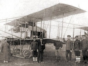 Първите бойни полети са извършени от италианци