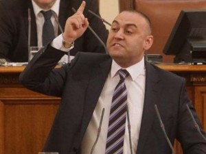 Да не ни е изпила чавка акъла бе, Хафъзов!
 