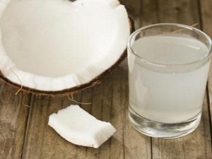Кокосовата вода е дар от природата