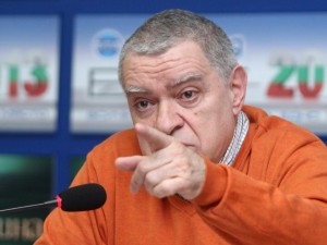 Проф. Константинов: 50 хил. главорези идат към нас
