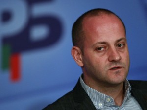 А след теб ли да тръгнем, Радане
 
 