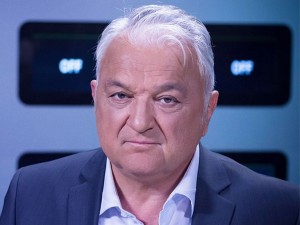 Глобиха Сашо Диков пред парламента