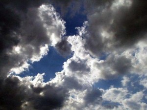 Слънце и гръмотевици, топло и дъжд... Прогноза за времето по градове и дни до четвъртък