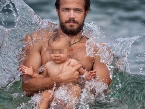 Д-р Василев от сериала "Откраднат живот" изродил дъщеря си във вана