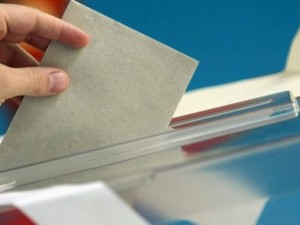 Голяма излагация със задължителния вот