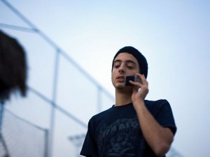Учени: Мобилните телефони съсипват ерекцията