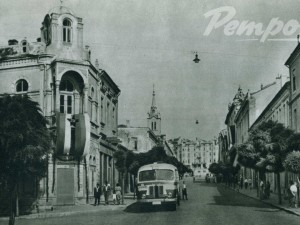 По улица "Преслав"