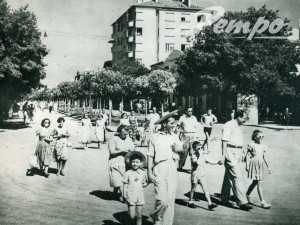 Пред входа на Морската градина