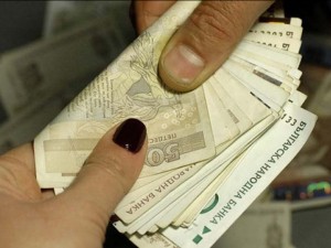 Искат 400 процента лихва за бързи заеми