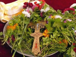 Голям празник е днес - Кръстопоклонна неделя