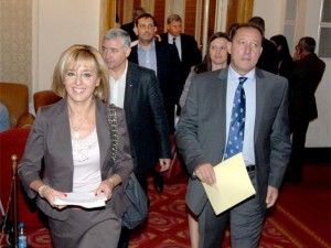 Мая Манолова се спасила от рака с таен обет към Бог
