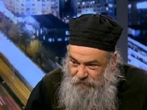 Поповете от Гигинския манастир се хванаха за брадите заради имоти