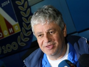 Стойчо Стоев емигрира в Гърция